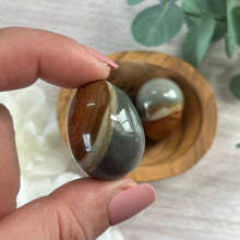 Load image into Gallery viewer, Mini Crystal Egg