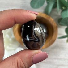 Load image into Gallery viewer, Mini Crystal Egg