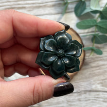 Load image into Gallery viewer, Moss Agate Flower
