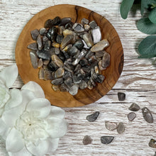Load image into Gallery viewer, Black Moonstone Chips (50g)