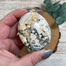 Load image into Gallery viewer, Maligano Jasper Soap Palmstone
