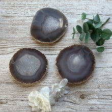 Load image into Gallery viewer, Grey Agate Slice