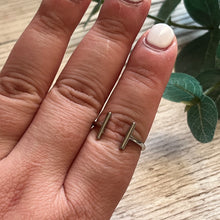 Load image into Gallery viewer, Sample: Metal Whimsical Ring Set