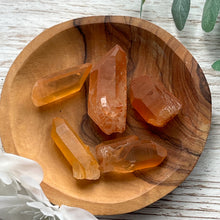 Load image into Gallery viewer, Tangerine Lemurian Chips ~50g