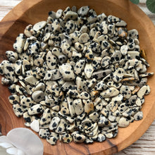 Load image into Gallery viewer, Dalmatian Jasper Chips (50g)