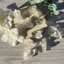 Load image into Gallery viewer, Mini Cluster: Zeca De Sousa Clear Quartz