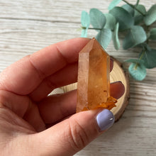 Load image into Gallery viewer, Raw Specimen: Tangerine Seed Lemurian Point