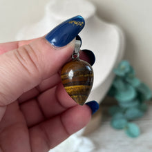 Load image into Gallery viewer, Tigers Eye Drop Pendant