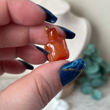 Load image into Gallery viewer, Carnelian Turtle Pendant