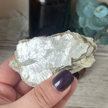 Load image into Gallery viewer, Raw Specimen: Large Golden Mica