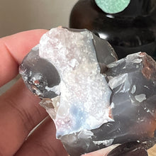 Load image into Gallery viewer, Raw Specimen: Agate