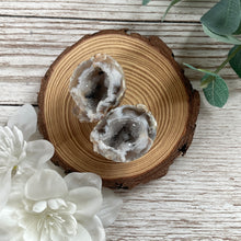 Load image into Gallery viewer, Raw Specimen: Ocos Geode "C"