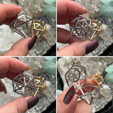 Load image into Gallery viewer, Locket Pendant Metal: Diamond