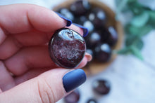 Load image into Gallery viewer, Garnet Cuddle