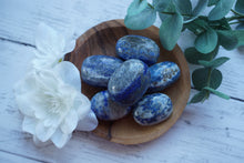 Load image into Gallery viewer, Lapis Lazuli Cuddle