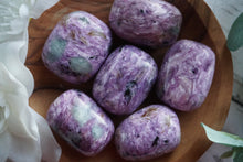 Load image into Gallery viewer, Charoite Cuddle