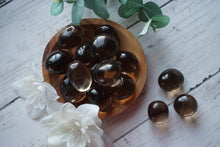 Load image into Gallery viewer, Smoky Quartz Cuddle