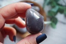 Load image into Gallery viewer, Purple Agate Cuddle