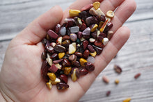 Load image into Gallery viewer, Mookaite Jasper Chips (50g)
