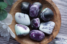 Load image into Gallery viewer, Kammererite Tumble