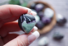 Load image into Gallery viewer, Kammererite Tumble