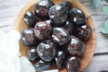 Load image into Gallery viewer, Garnet Cuddle