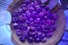 Load image into Gallery viewer, Yooperlite Chips (50g)