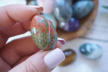 Load image into Gallery viewer, Mini Crystal Egg