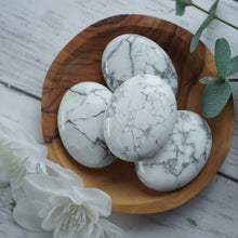 Load image into Gallery viewer, Small Howlite Palmstone