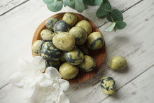 Load image into Gallery viewer, Serpentine Tumble