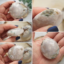 Load image into Gallery viewer, Flower Agate Palmstone