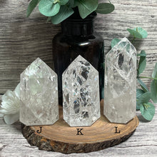 Load image into Gallery viewer, Crackle Quartz Towers