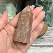 Load image into Gallery viewer, Peach Moonstone with sunstone Tower "G"
