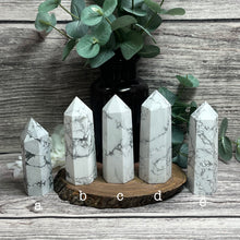 Load image into Gallery viewer, Howlite Tower