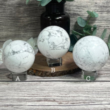 Load image into Gallery viewer, Howlite Sphere