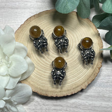 Load image into Gallery viewer, Golden Rutile Metal Astronaut Pendant