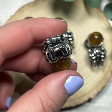 Load image into Gallery viewer, Golden Rutile Metal Astronaut Pendant