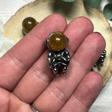 Load image into Gallery viewer, Golden Rutile Metal Astronaut Pendant