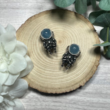 Load image into Gallery viewer, Aquamarine Metal Astronaut Pendant