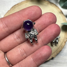Load image into Gallery viewer, Amethyst Metal Astronaut Pendant