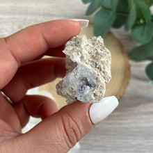 Load image into Gallery viewer, Raw Specimen: Spirit Flower Geode A