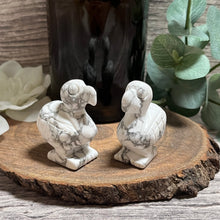 Load image into Gallery viewer, Howlite Dodo Bird