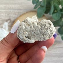 Load image into Gallery viewer, Raw Specimen: Spirit Flower Geode F