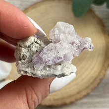 Load image into Gallery viewer, Raw Specimen: Spirit Flower Geode H