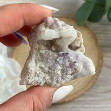 Load image into Gallery viewer, Raw Specimen: Spirit Flower Geode L