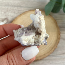 Load image into Gallery viewer, Raw Specimen: Spirit Flower Geode L