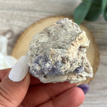 Load image into Gallery viewer, Raw Specimen: Spirit Flower Geode L