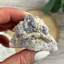 Load image into Gallery viewer, Raw Specimen: Spirit Flower Geode L