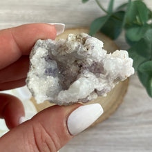 Load image into Gallery viewer, Raw Specimen: Spirit Flower Geode M