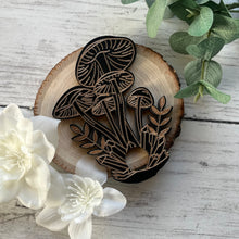 Load image into Gallery viewer, Etched Black Mushrooms Sphere Holder